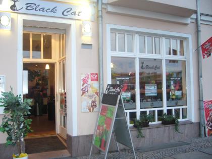 Nachmieter gesucht für kleines Caf /Geschäft 100m über 2 Ebenen in Lutherstad